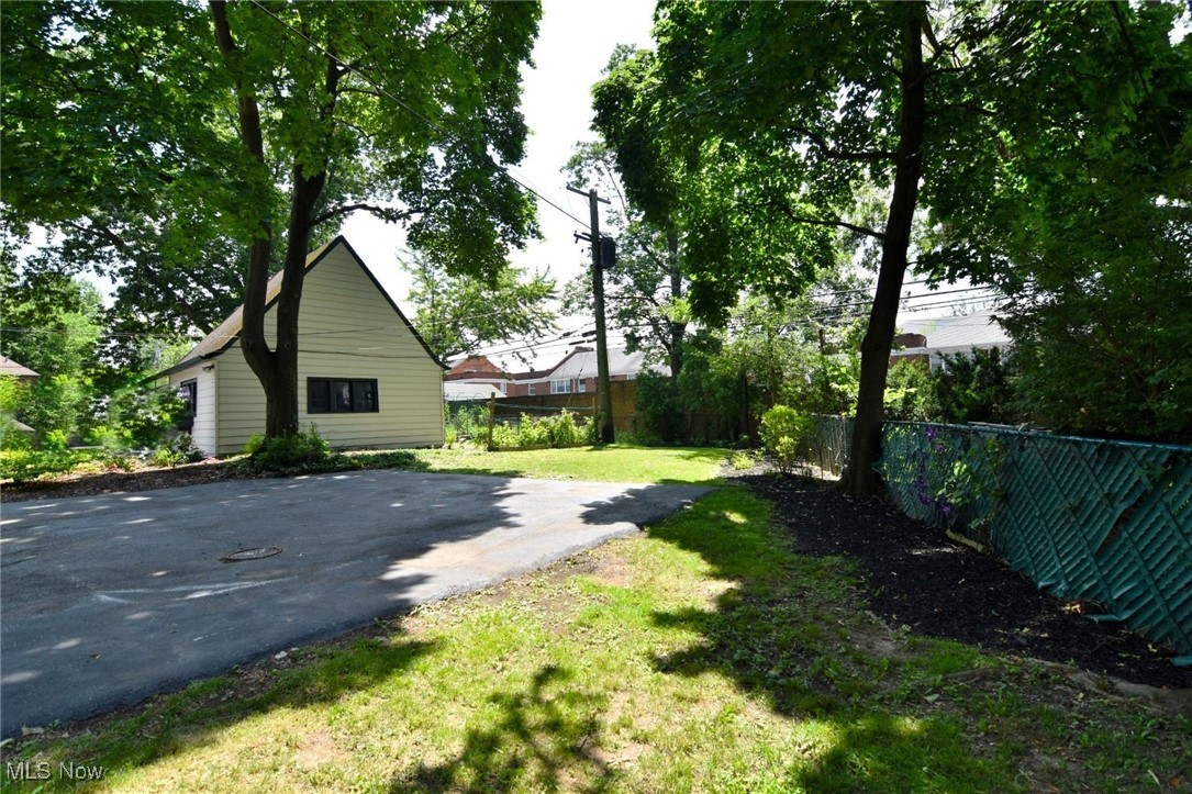 16722 Holbrook Road Cleveland, OH 44120 - Photo 30 of 30 Gallery Image 30