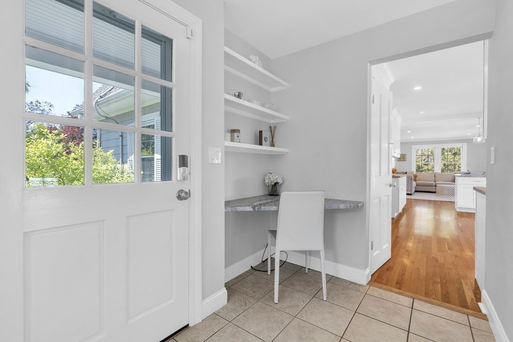 2 Hillcrest Road Marblehead, MA 01945 - Photo 18 of 38