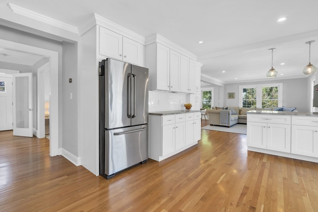 2 Hillcrest Road Marblehead, MA 01945 - Photo 19 of 38