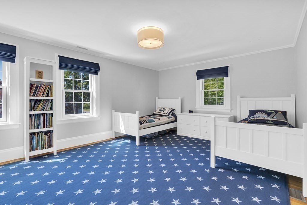 2 Hillcrest Road Marblehead, MA 01945 - Photo 25 of 38