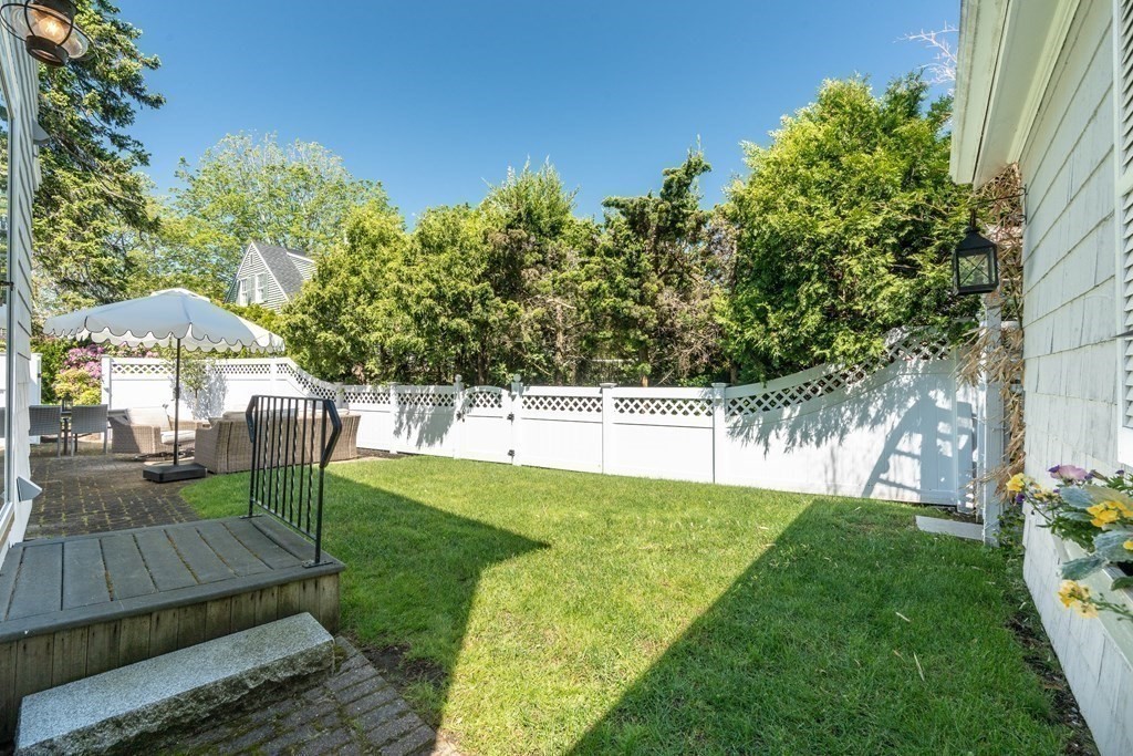 2 Hillcrest Road Marblehead, MA 01945 - Photo 10 of 38