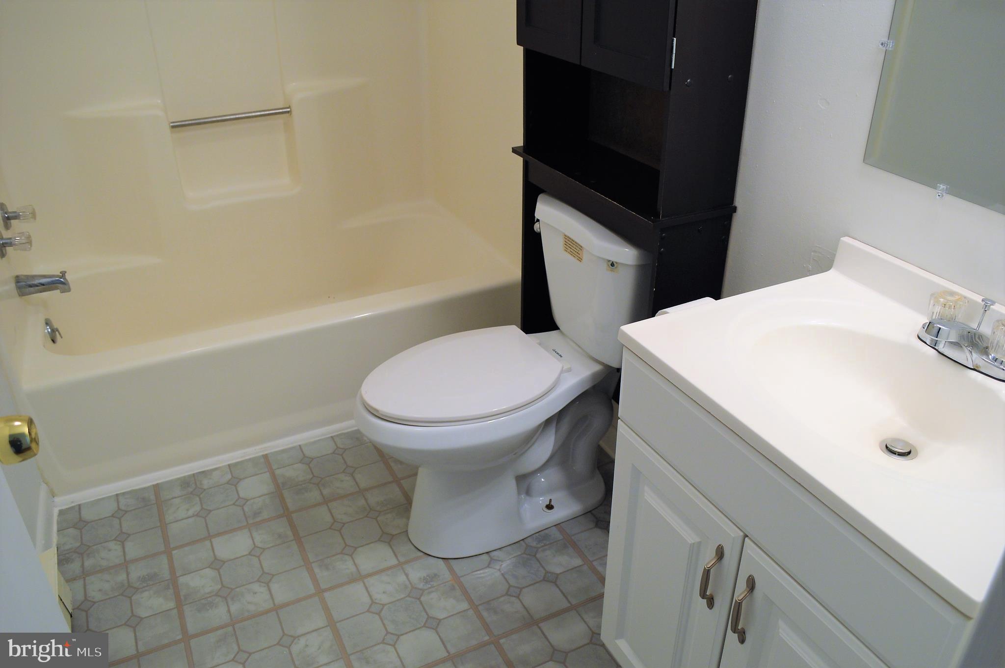 1351 West Trindle Road Carlisle, PA 17015 - Photo 5 of 9 Gallery Image 5