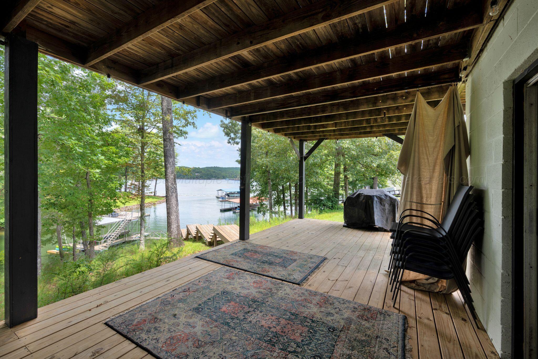 93 Rutledge Drive Jasper, AL 35504 - Photo 32 of 43 Covered Patio