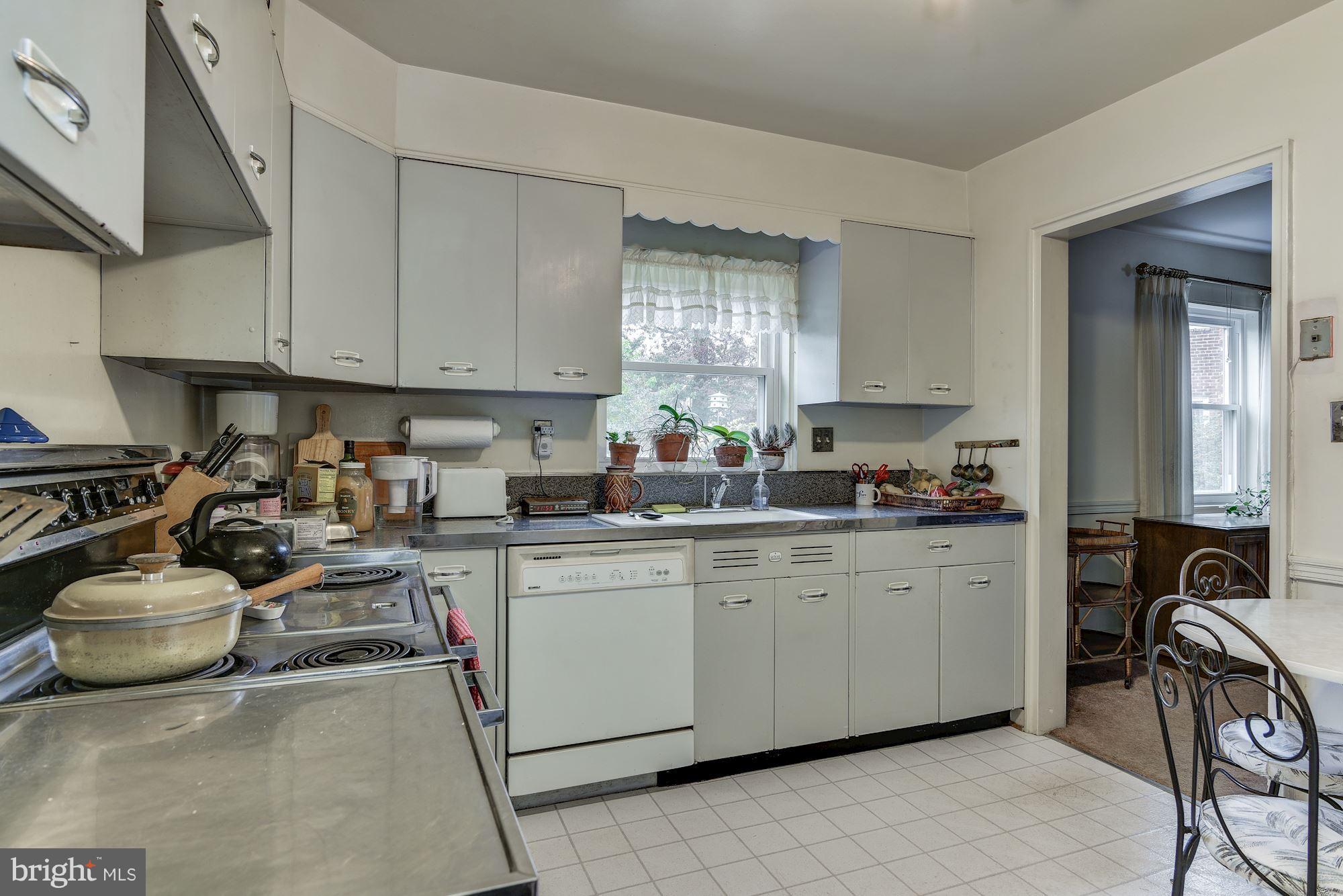 2600 Spencer Road Chevy Chase, MD 20815 - Photo 15 of 29 Eat-in Kitchen