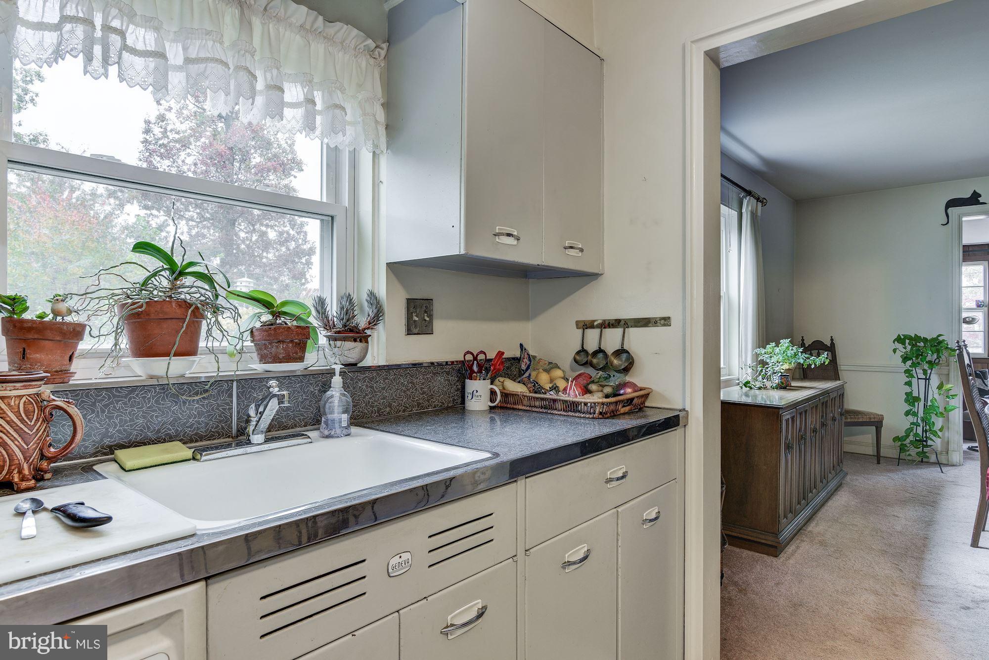2600 Spencer Road Chevy Chase, MD 20815 - Photo 16 of 29 Eat-in Kitchen