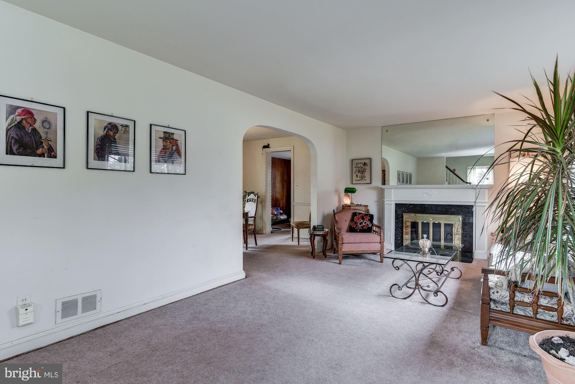 2600 Spencer Road Chevy Chase, MD 20815 - Photo 4 of 29 Living Room