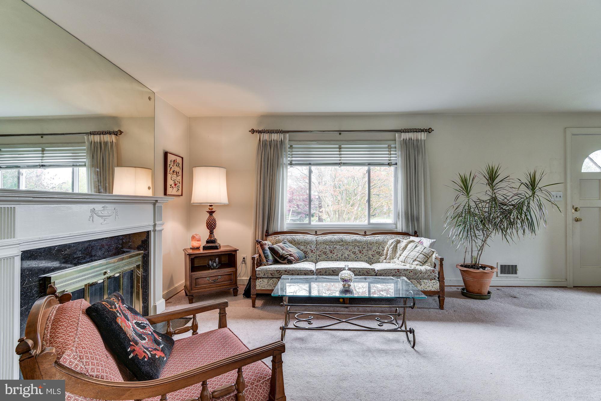 2600 Spencer Road Chevy Chase, MD 20815 - Photo 6 of 29 Living Room