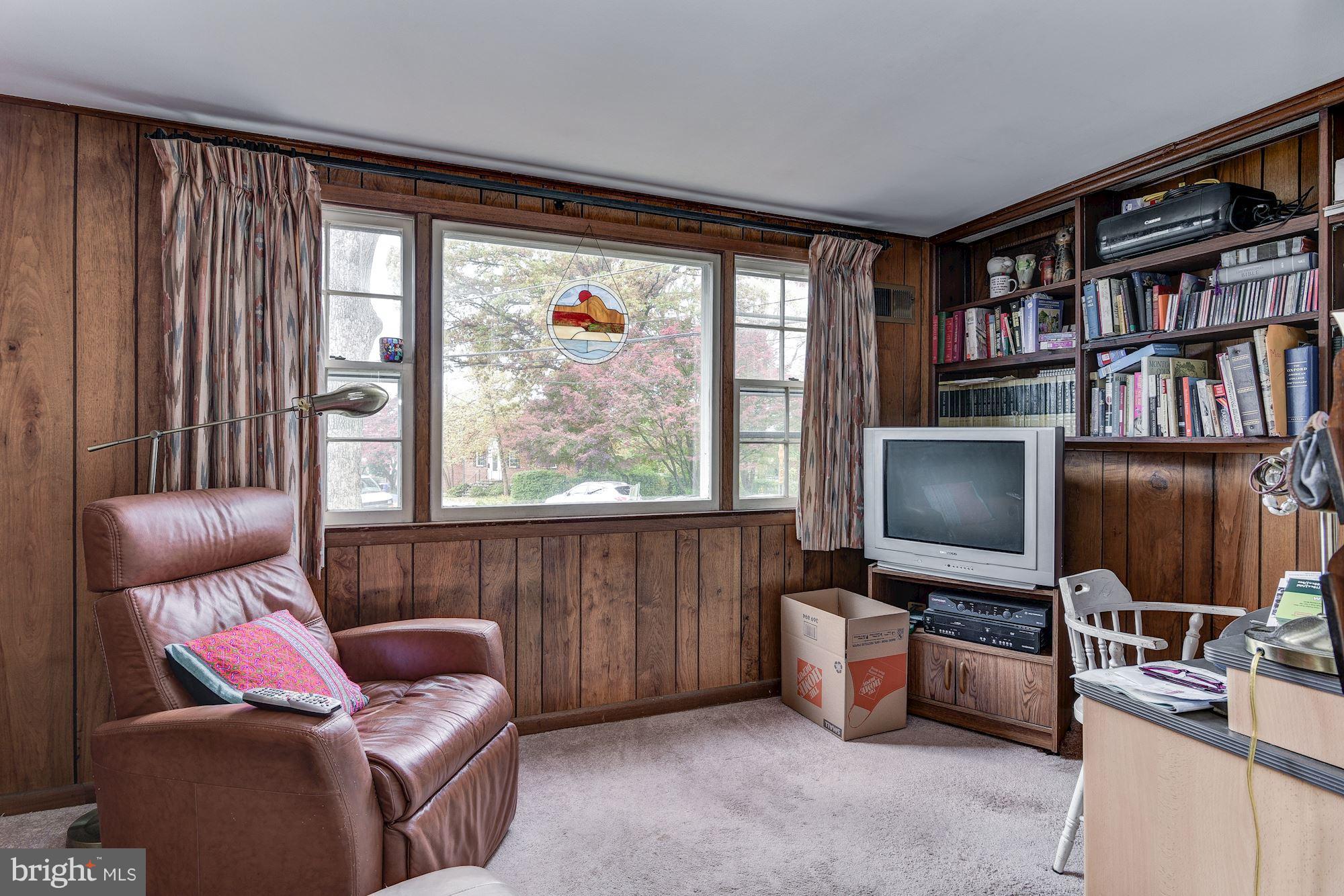 2600 Spencer Road Chevy Chase, MD 20815 - Photo 10 of 29 Main-Level Den