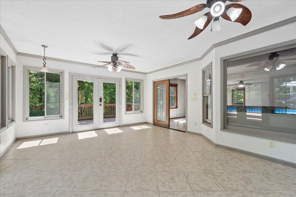 431 Langdon Road Evington, VA 24550 - Photo 19 of 54 Sun Room