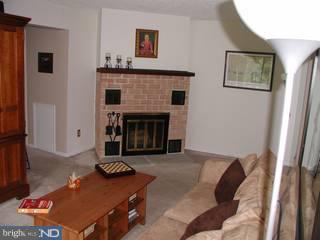 322 Washington Place, Unit 22 Chesterbrook, PA 19087 - Photo 3 of 6