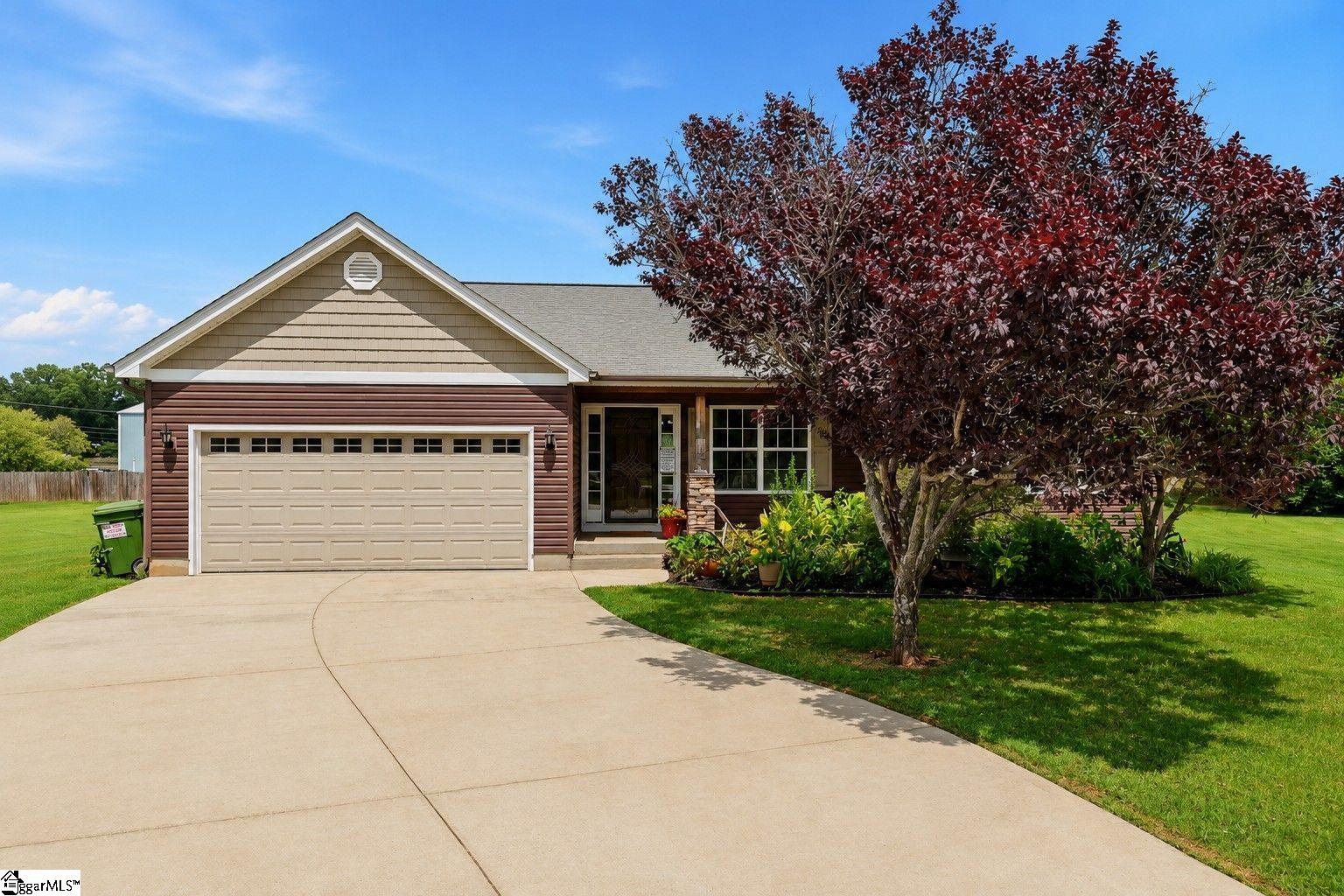 8 Gladwin Court Greer, SC 29651 - Photo 1 of 38 Gallery Image 1
