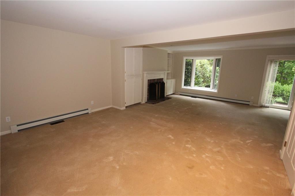 41 Foreside Common Road, Unit 41 Falmouth, ME 04105 - Photo 6 of 27 Dining/Living Room