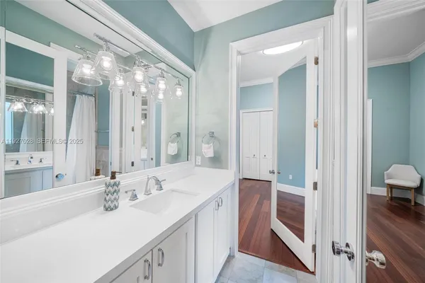 $5,390,000 | 6890 Southwest 94th Street, Pinecrest, FL 33156