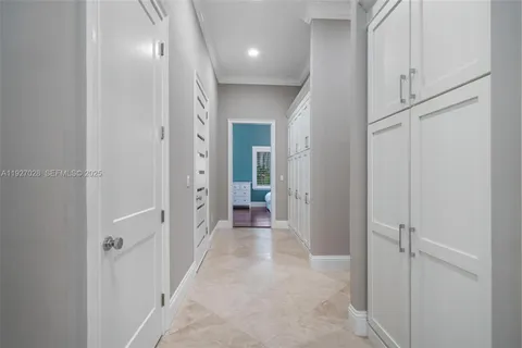 $5,800,000 | 6890 Southwest 94th Street, Pinecrest, FL 33156