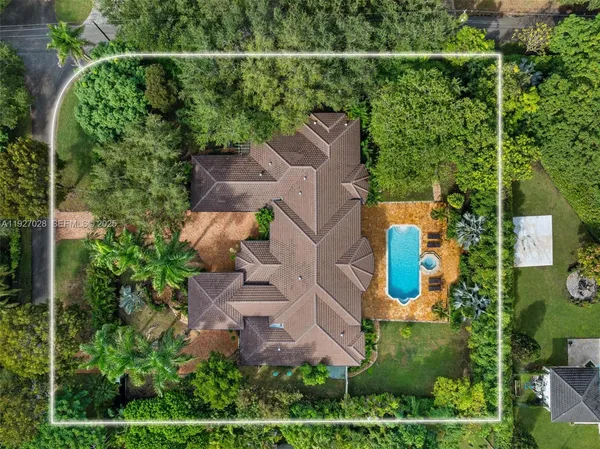 $5,390,000 | 6890 Southwest 94th Street, Pinecrest, FL 33156