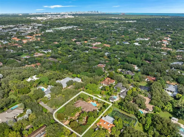 $5,390,000 | 6890 Southwest 94th Street, Pinecrest, FL 33156