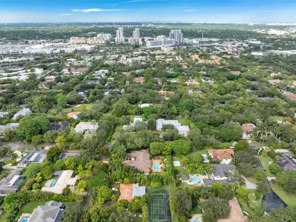 $5,800,000 | 6890 Southwest 94th Street, Pinecrest, FL 33156