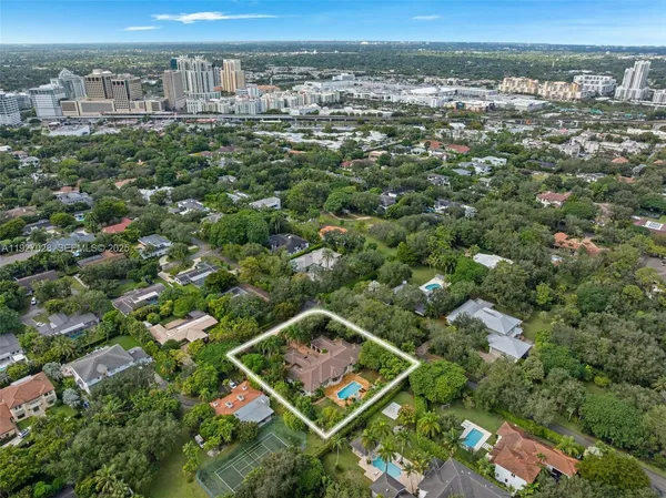 $5,390,000 | 6890 Southwest 94th Street, Pinecrest, FL 33156