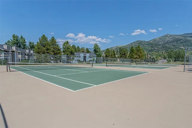 a view of a tennis court