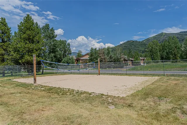 a view of a tennis court