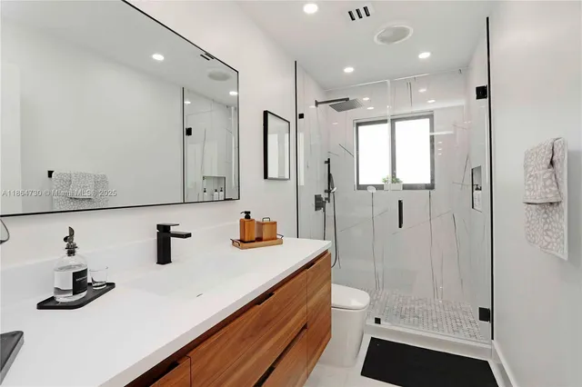 $1,075,000 | 3940 Southwest 144th Terrace, Miramar, FL 33027