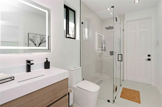 $1,075,000 | 3940 Southwest 144th Terrace, Miramar, FL 33027