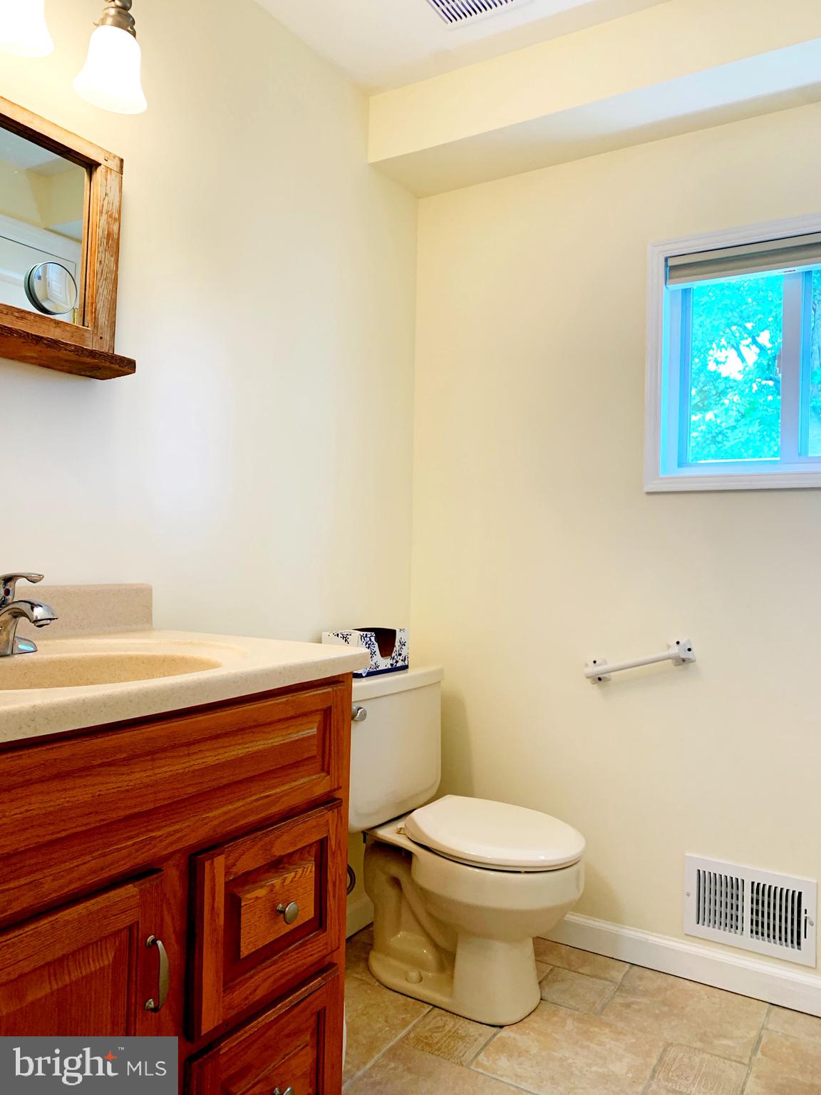 22 Ross Road Burlington Township, NJ 08016 - Photo 14 of 26 Gallery Image 14