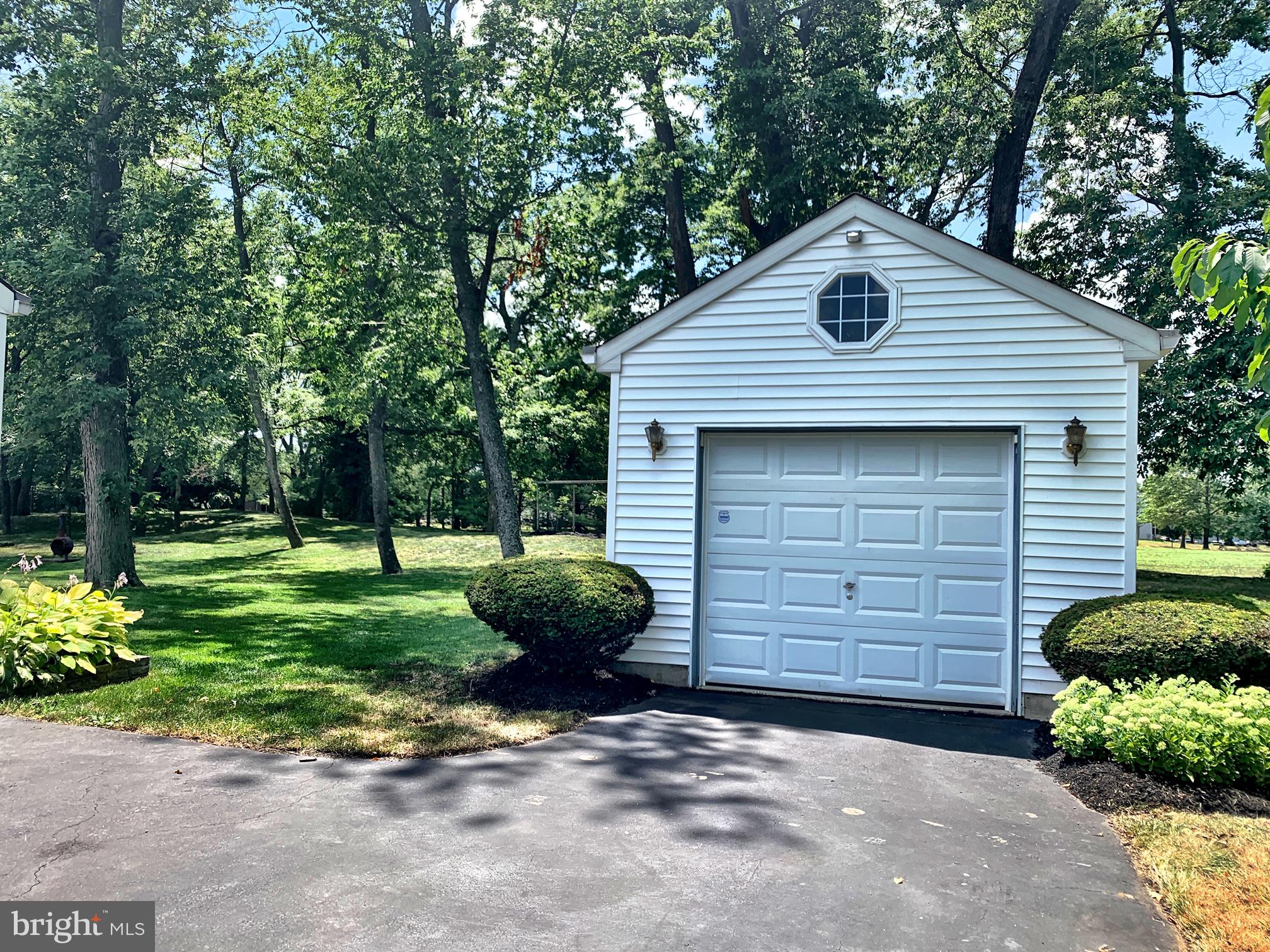 22 Ross Road Burlington Township, NJ 08016 - Photo 23 of 26 Gallery Image 23