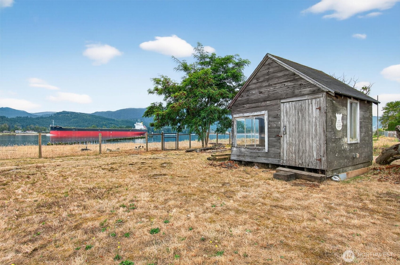 82 East Sunny Sands Road Cathlamet, WA 98612 - Photo 31 of 40