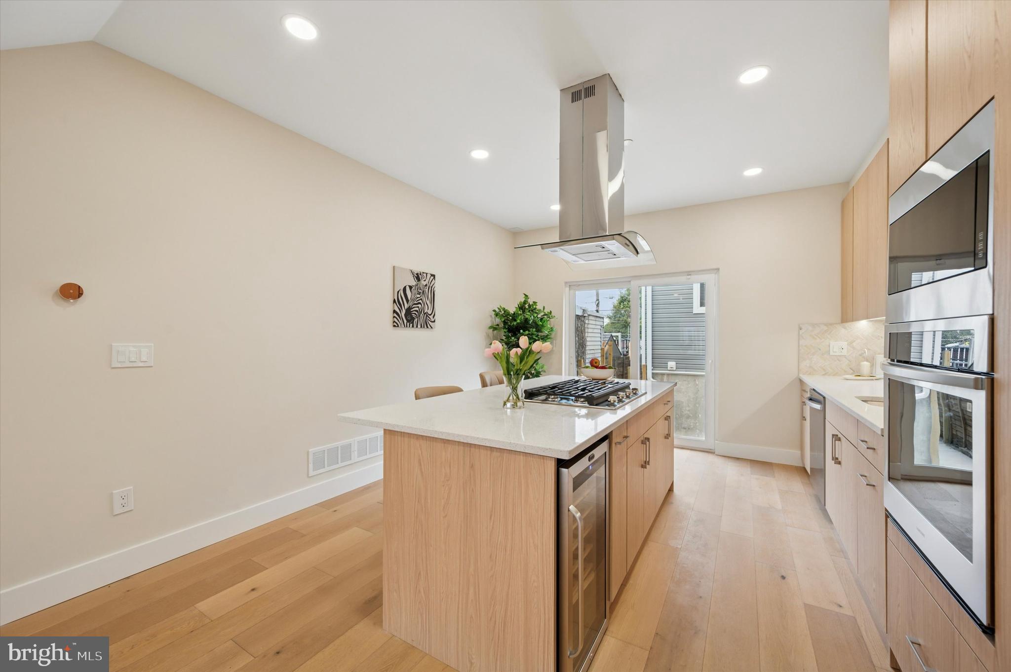 2439 East Huntingdon Street Philadelphia, PA 19125 - Photo 6 of 41