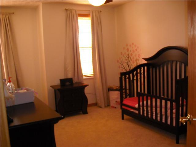 3037 Splitrock Road Columbus, OH 43221 - Photo 7 of 14 Gallery Image 7