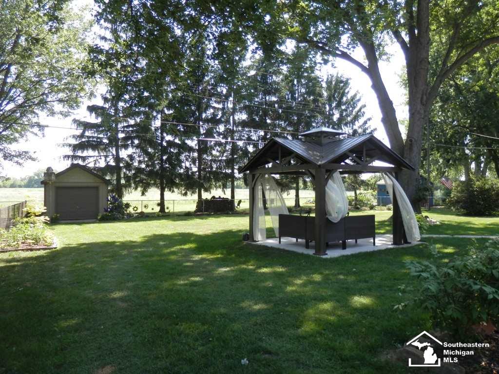 525 Lasalle Road Monroe, MI 48162 - Photo 31 of 39 10x10 Gazebo
