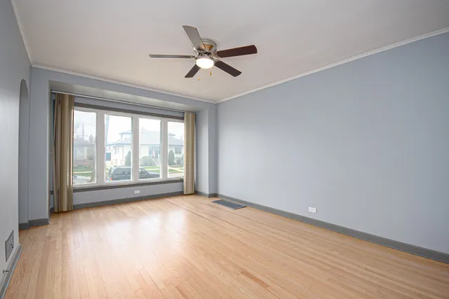 $3,500 | 5533 South Menard Avenue, Chicago, IL 60638