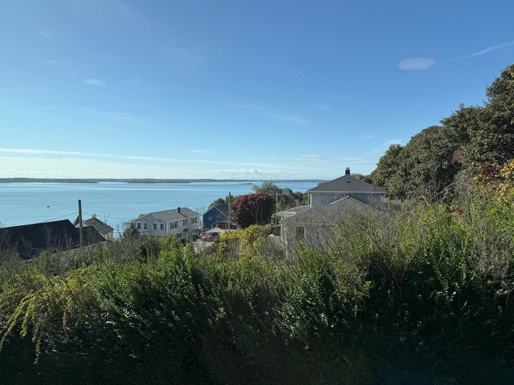 8 Douglas Avenue Hull, MA 02045 - Photo 24 of 37