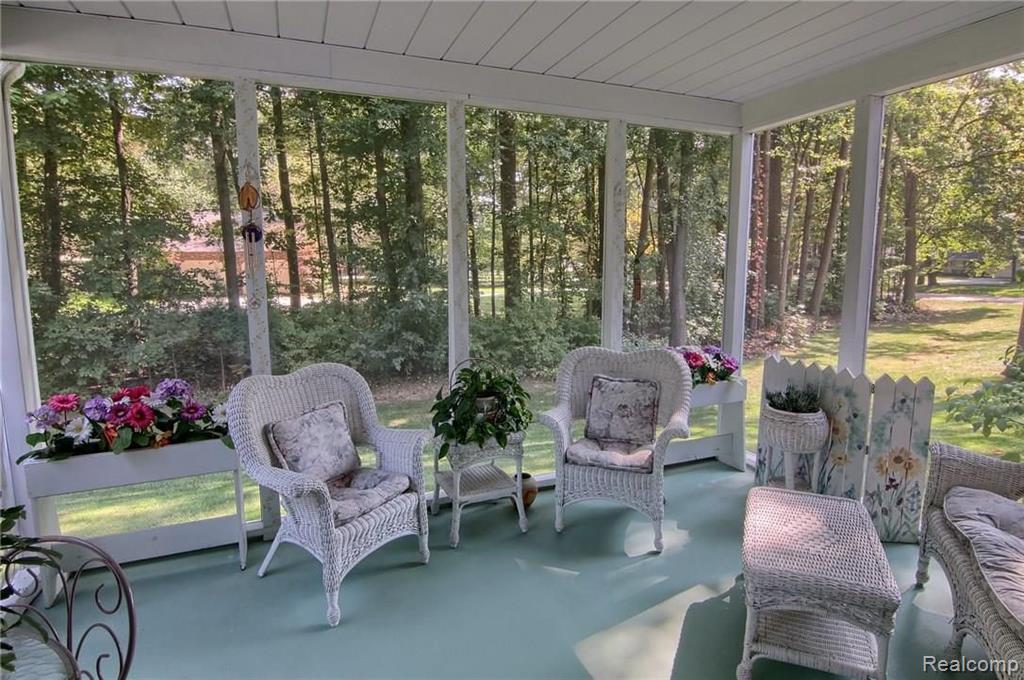 35750 Ash Road New Boston, MI 48164 - Photo 11 of 27