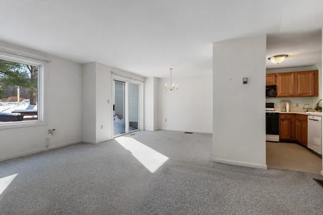 $464,900 | 5 Stone Ridge Road, Unit 5, Franklin, MA 02038