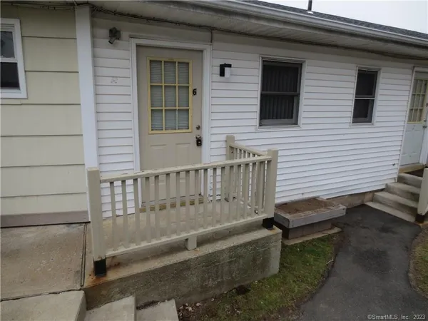 $950 | 7 Brookdale Street, Unit 6, Wolcott, CT 06716