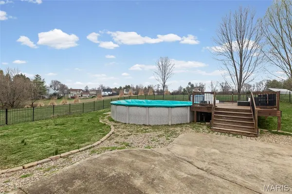$419,000 | 319 East Ingle Drive, Glen Carbon, IL 62034