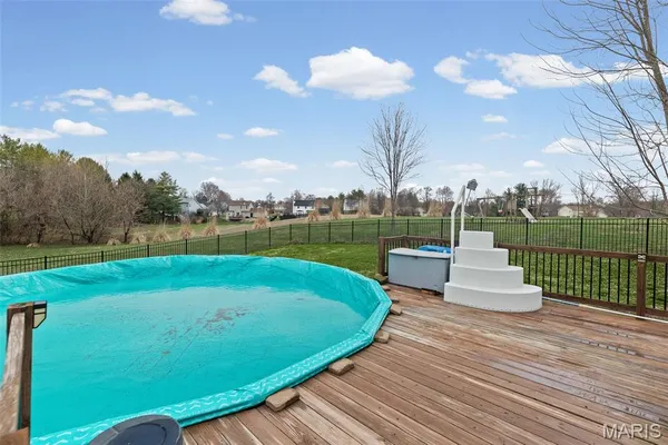 $419,000 | 319 East Ingle Drive, Glen Carbon, IL 62034