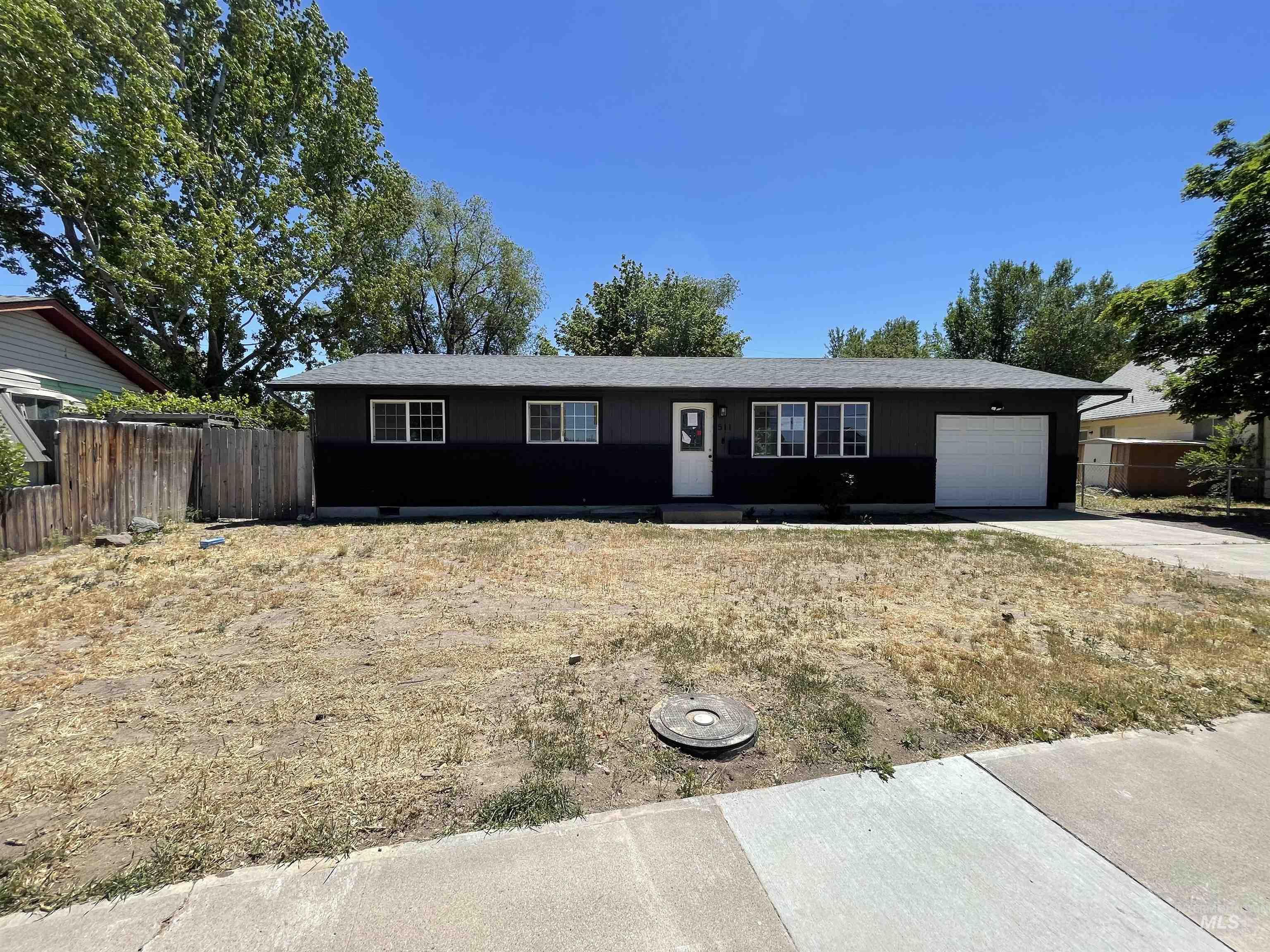 511 Chestnut Street Mountain Home, ID 83647 - Photo 1 of 13