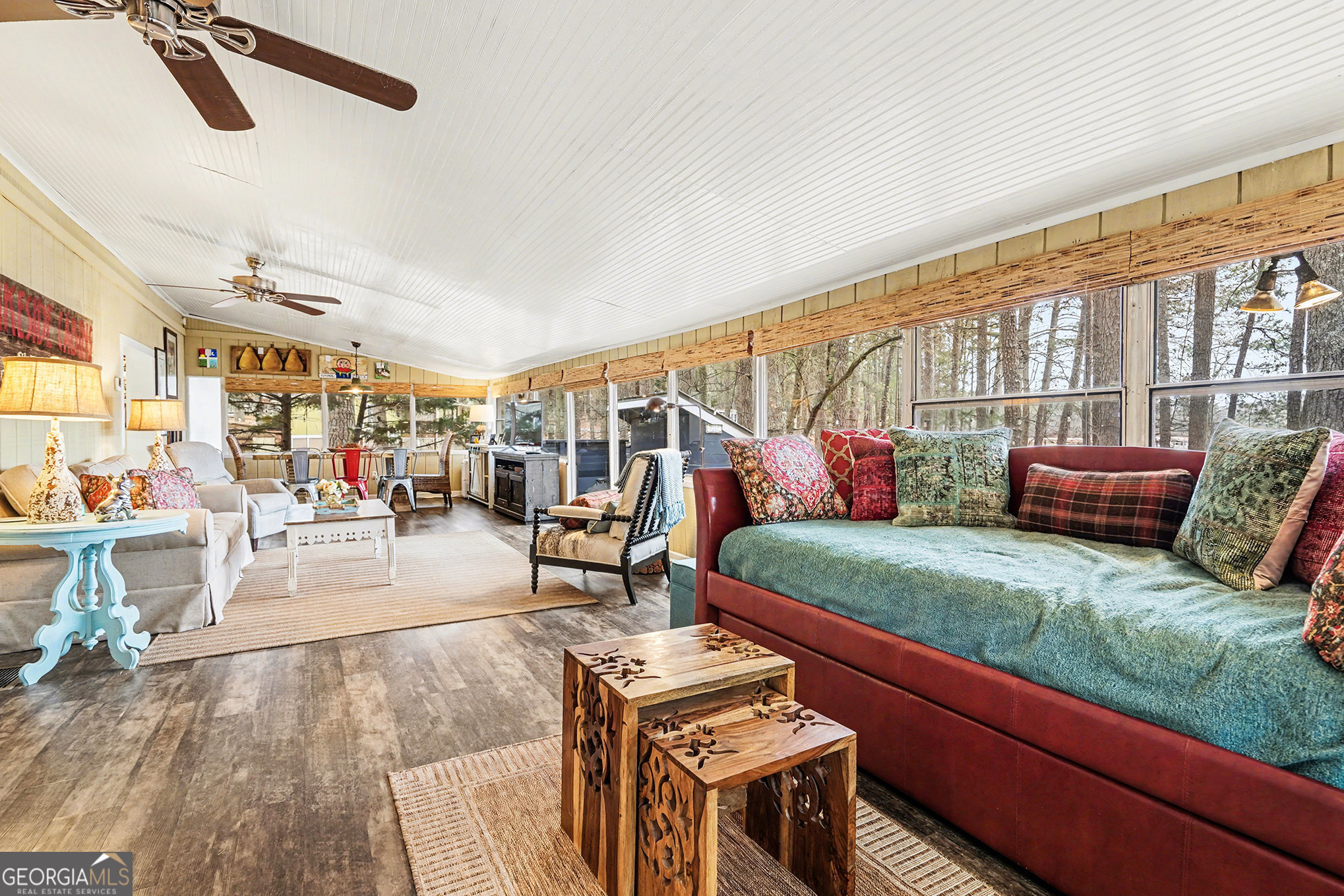 5400 Kings Camp Road Southeast, Unit B22 Acworth, GA 30102 - Photo 6 of 21 a living room with furniture and a flat screen tv