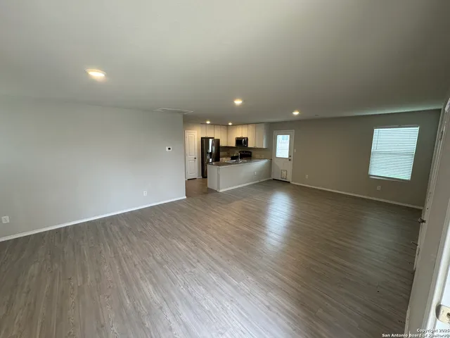 $1,675 | 6407 Ignacio Court, San Antonio, TX 78220