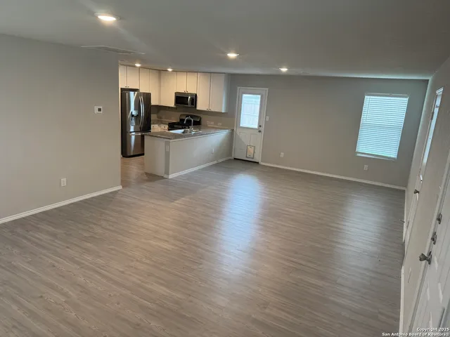 $1,675 | 6407 Ignacio Court, San Antonio, TX 78220