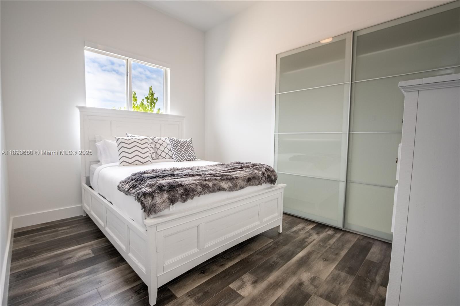 3461 Southwest 25th Street, Unit B Miami, FL 33133 - Photo 18 of 23