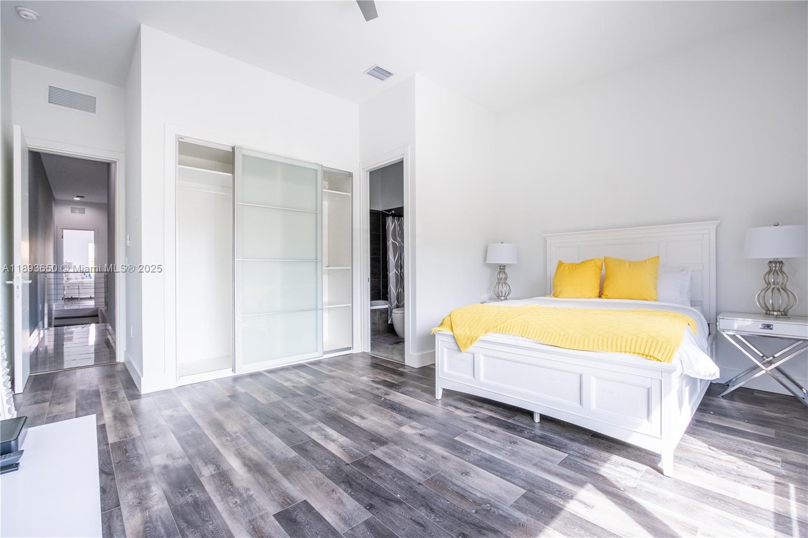 3461 Southwest 25th Street, Unit B Miami, FL 33133 - Photo 20 of 23