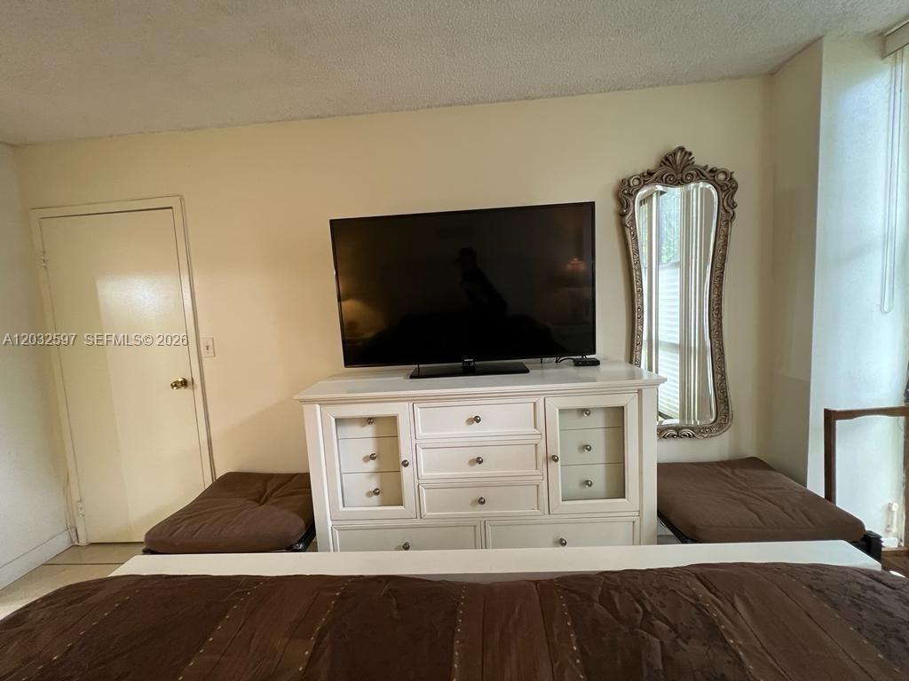 17021 North Bay Road, Unit 103 Sunny Isles Beach, FL 33160 - Photo 6 of 18