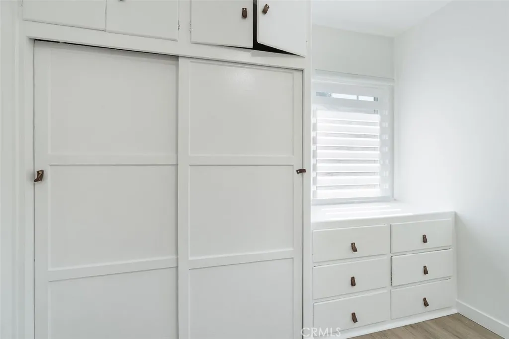 411 North Euclid Avenue Pasadena, CA 91101 - Photo 26 of 40