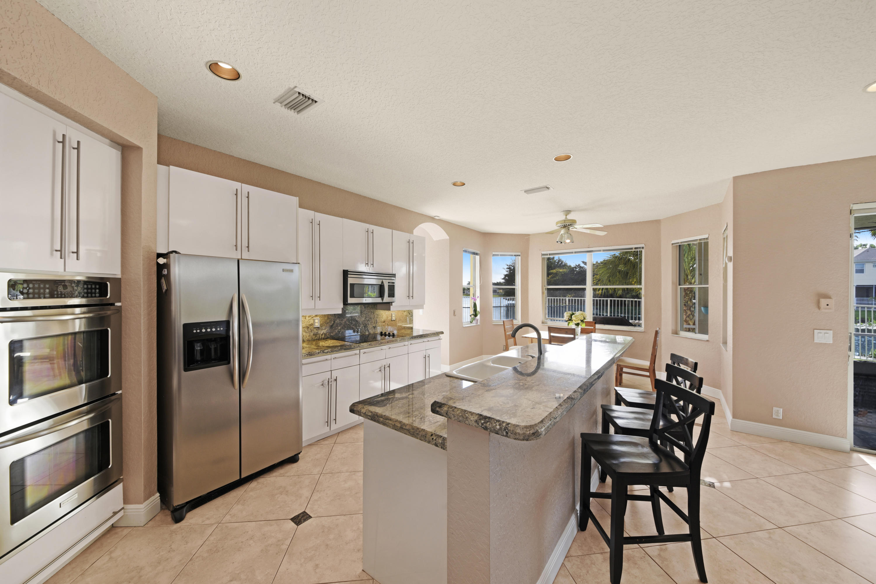 11205 Sea Grass Circle Boca Raton, FL 33498 - Photo 11 of 32 KITCHEN