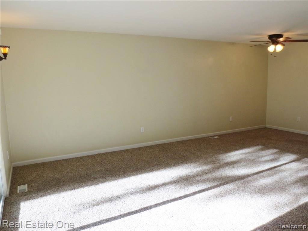 110 Longford Drive Rochester Hills, MI 48309 - Photo 8 of 30