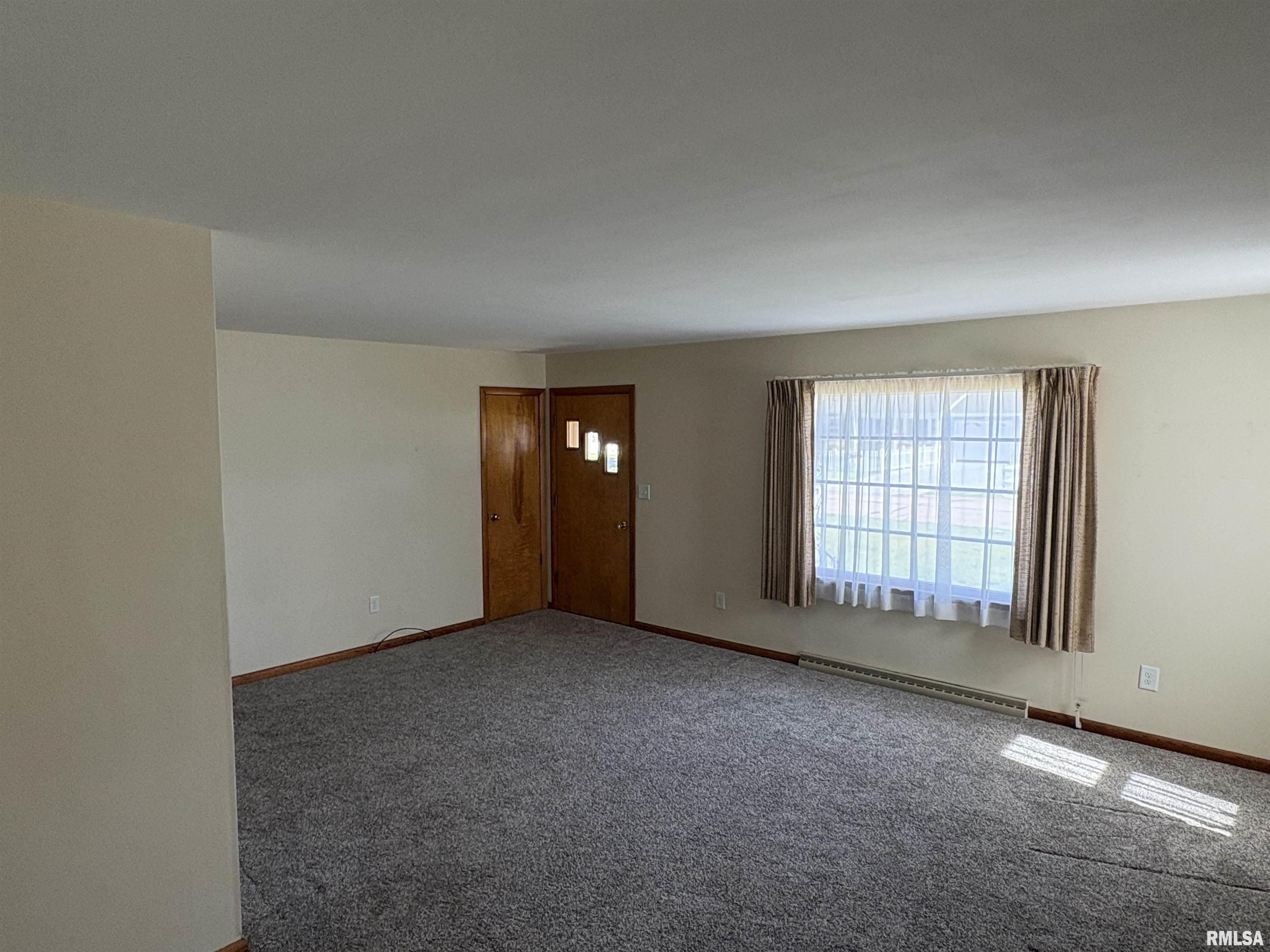 870 Park View Road Galesburg, IL 61401 - Photo 17 of 60